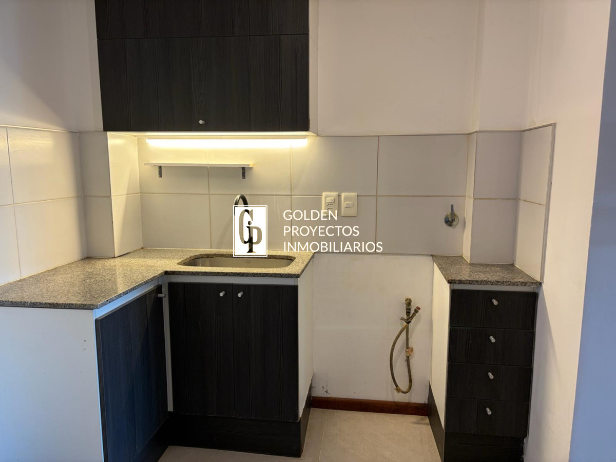 Apartamento ID.727/Apartamento-en-Alquiler-1-Dormitorio-con-Garage-y-Terraza-en-Cordón- - Apartamento en Alquiler 1 Dormitorio con Garage y Terraza en Cordón 