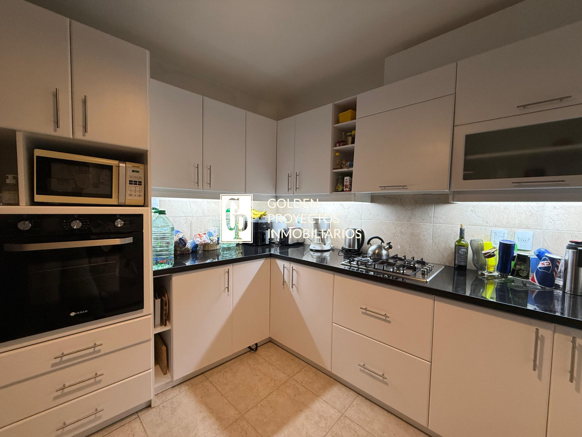 Apartamento ID.447/Apartamento-en-Venta-3-dormitorios-y-Cochera-en-Malvin - Apartamento en Venta 3 dormitorios y Cochera en Malvin