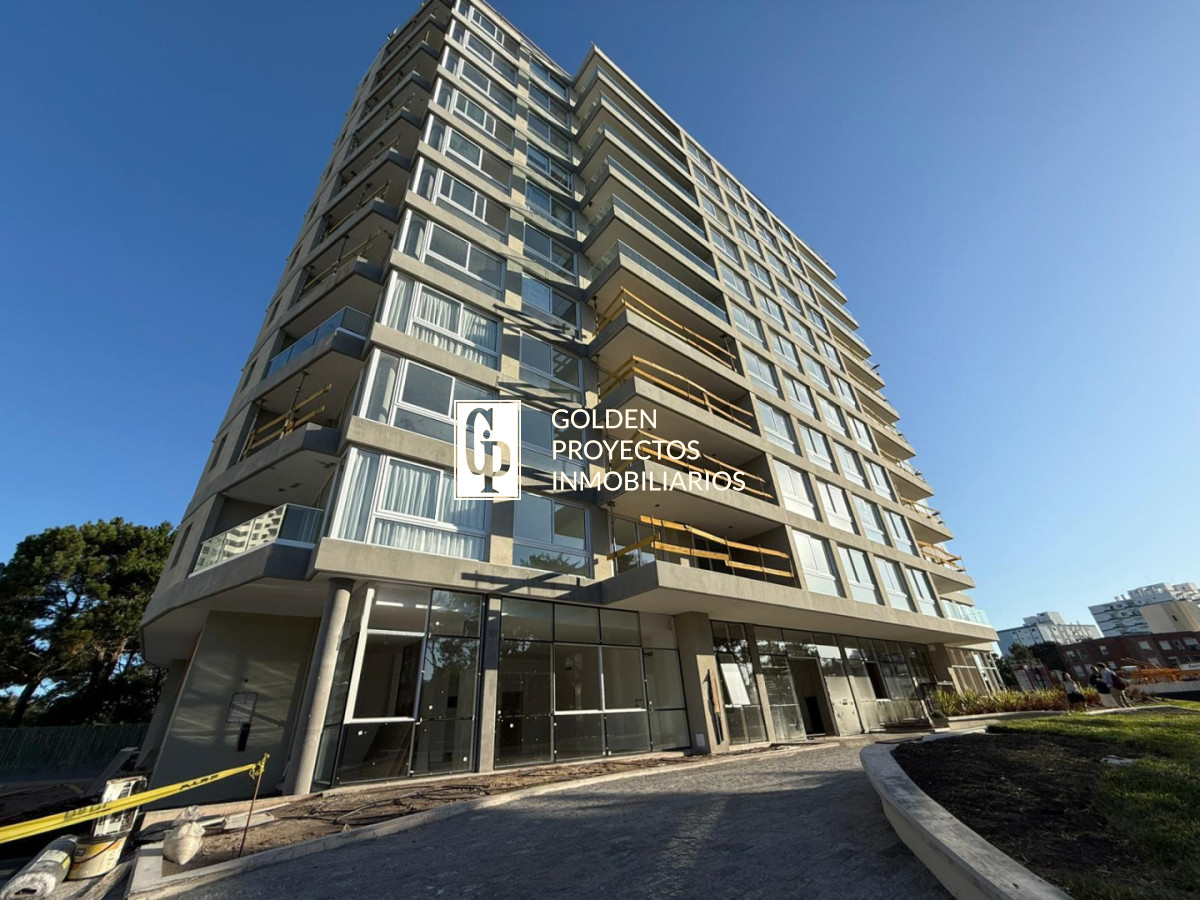 Apartamento ID.687/Apartamento-en-Venta-3-dormitorios-2-baños-Garage-Punta-del-Este- - Apartamento en Venta 3 dormitorios 2 baños Garage Punta del Este 