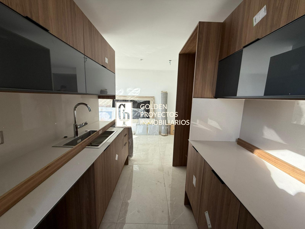 Apartamento ID.687/Apartamento-en-Venta-3-dormitorios-2-baños-Garage-Punta-del-Este- - Apartamento en Venta 3 dormitorios 2 baños Garage Punta del Este 