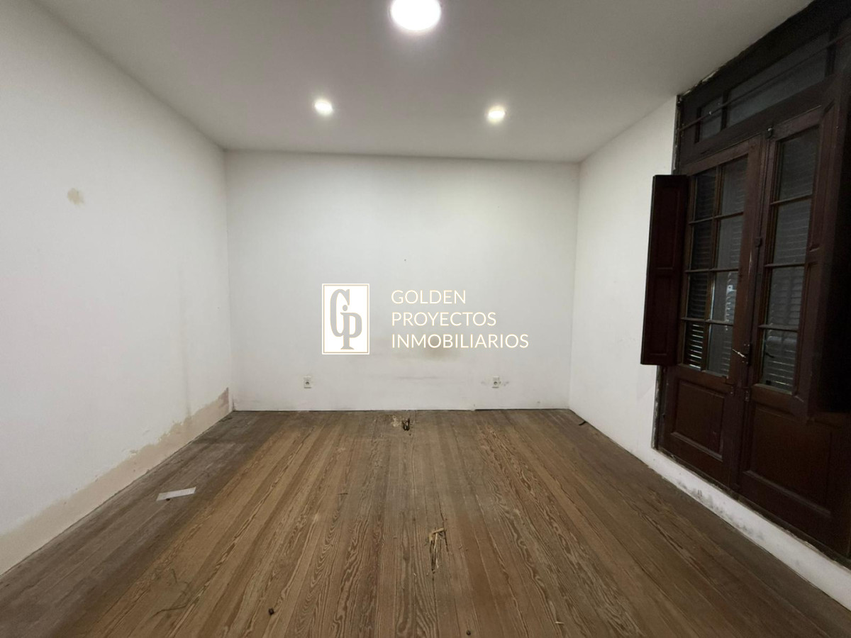 Apartamento ID.701 - Alquiler de Casa más Galpón y Apto , Malvin Norte.