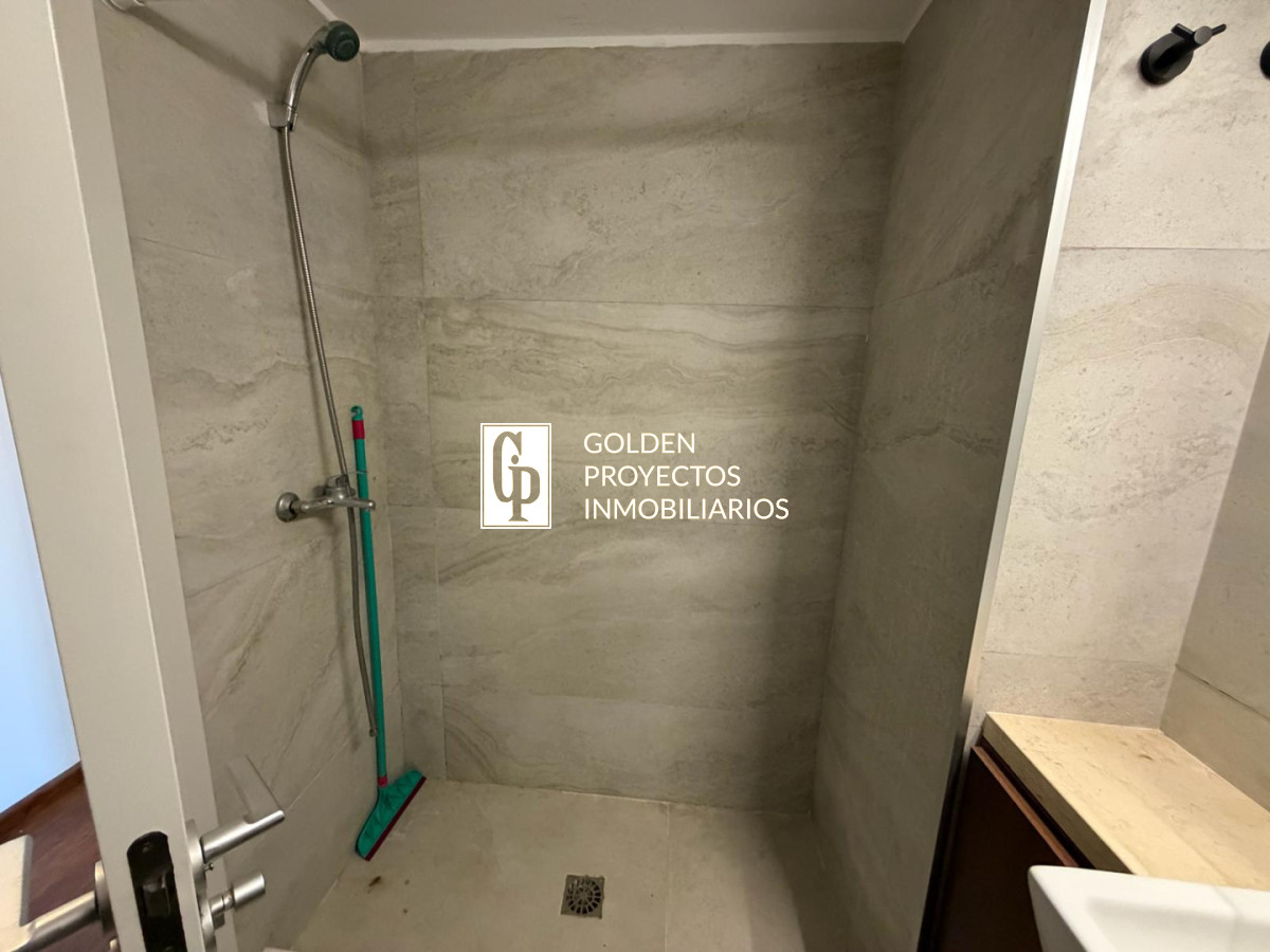 Apartamento ID.727/Apartamento-en-Alquiler-1-Dormitorio-con-Garage-y-Terraza-en-Cordón- - Apartamento en Alquiler 1 Dormitorio con Garage y Terraza en Cordón 
