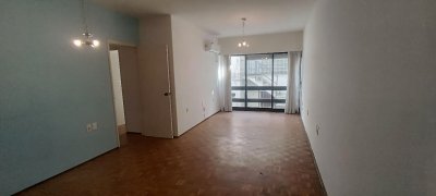 Apartamento ID.588/Apartamento-En-Alquiler-3-Dormitorios-En-Punta-Carretas - Apartamento En Alquiler 3 Dormitorios En Punta Carretas