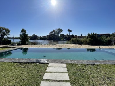 Apartamento ID.699/Apartamento-en-venta,3-dormitorios-a-estrenar,Av-de-las-americas. - Apartamento en venta,3 dormitorios a estrenar,Av de las americas.