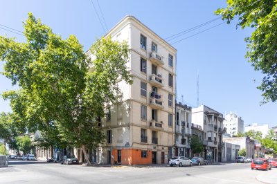 Apartamento ID.424 - VENTA - APARTAMENTO - 5 DORMITORIOS - CENTRO