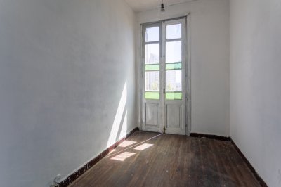 Apartamento ID.424 - VENTA - APARTAMENTO - 5 DORMITORIOS - CENTRO