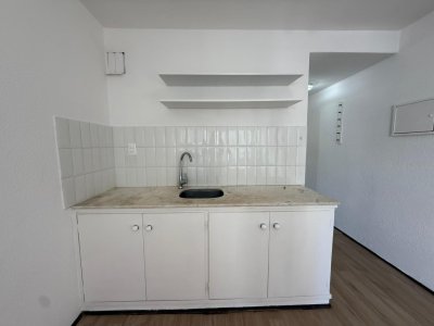 Apartamento ID.741 - Monoambiente en Alquiler en Cordón 