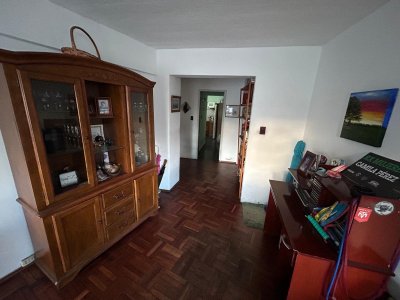 Apartamento ID.184 - Apartamento en Venta 3 dormitorios 2 baños Centro