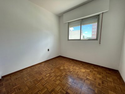 Apartamento ID.351 - Apartamento en Venta 3 dormitorios 2 baños en Malvin 