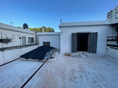 Apartamento ID.439 - Apartamento en Alquiler 3 dormitorios y azotea Punta Carretas 