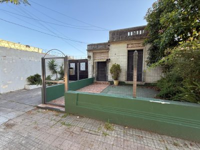 Apartamento ID.701 - Alquiler de Casa más Galpón y Apto , Malvin Norte.