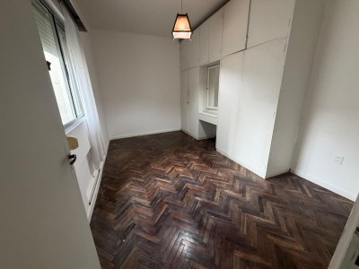 Apartamento ID.781/ - Apartamento en Venta y Alquiler de 2 Dormitorios en Cordón 