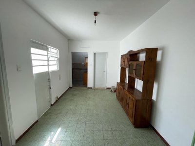 Apartamento ID.634 - Apartamento en Alquiler 1 dormitorio y Patio 