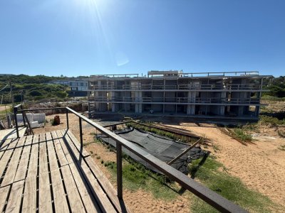 Apartamento ID.691/Apartamento-en-Venta-2-Dormitorios-y-Garage-Punta-Ballena- - Apartamento en Venta 2 Dormitorios y Garage Punta Ballena 