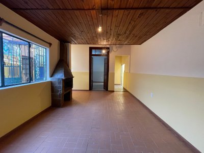 Apartamento ID.301 - Apartamento en Venta 2 dormitorios y Patio en Atahualpa con Renta