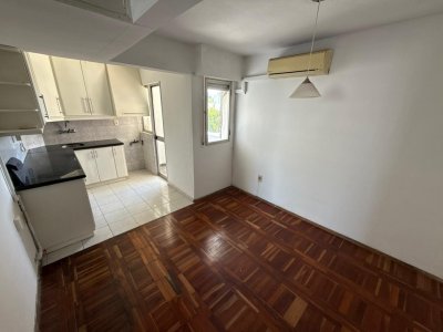 Apartamento ID.654/Alquiler-3-dormitorios-2-baños-y-Garage-en-Parque-Rodó- - Alquiler 3 dormitorios 2 baños y Garage en Parque Rodó 