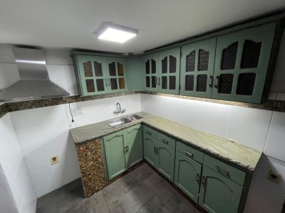 Apartamento ID.195 - Apartamento en Venta 3 Dormitorios y Azotea Con Renta de $27.000
