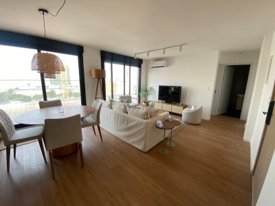 Apartamento ID.368 - Penthouse 2 dorm. 2 Gge en Venta en Sky Punta Carretas