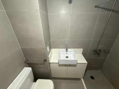 Apartamento ID.631 - Apartamento en Alquiler 1 Dormitorio y Gge Punta Carretas Sin Muebles