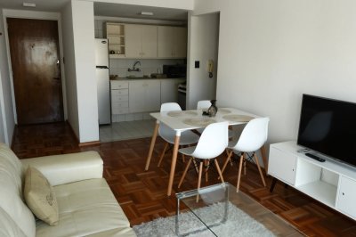 Apartamento ID.720 - Apartamento En Alquiler Amoblado De 1 Dormitorio En Pocitos