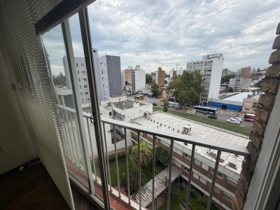 Apartamento ID.743/Apartamento-Amueblado-en-Alquiler-1-Dormitorio-con-Garaje-en-Parque-Batlle - Apartamento Amueblado en Alquiler 1 Dormitorio con Garaje en Parque Batlle