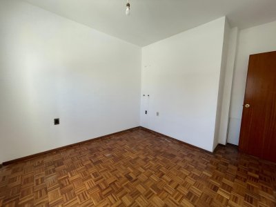 Apartamento ID.351 - Apartamento en Venta 3 dormitorios 2 baños en Malvin 