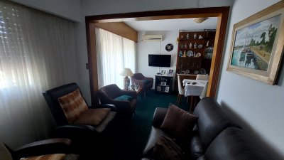 Apartamento ID.695 - Apartamento venta, 2 dormitorios, Parque Batlle