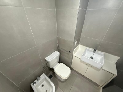 Apartamento ID.631 - Apartamento en Alquiler 1 Dormitorio y Gge Punta Carretas Sin Muebles