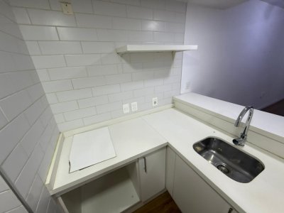 Apartamento ID.631 - Apartamento en Alquiler 1 Dormitorio y Gge Punta Carretas Sin Muebles