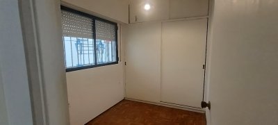 Apartamento ID.588/Apartamento-En-Alquiler-3-Dormitorios-En-Punta-Carretas - Apartamento En Alquiler 3 Dormitorios En Punta Carretas