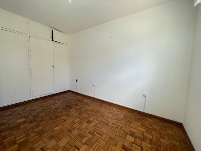 Apartamento ID.351 - Apartamento en Venta 3 dormitorios 2 baños en Malvin 