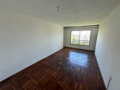 Apartamento ID.654/Alquiler-3-dormitorios-2-baños-y-Garage-en-Parque-Rodó- - Alquiler 3 dormitorios 2 baños y Garage en Parque Rodó 