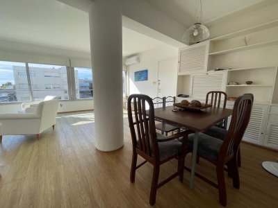 Apartamento ID.335 - Apartamento en Venta 2 dormitorios 2 baños Punta del Este 
