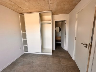Apartamento ID.722 - Apartamento En Alquiler Con Cochera En Tres Cruces