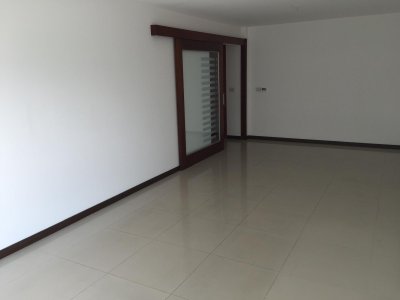 Apartamento ID.595/Apartamento-En-Alquiler-2-Dormitorios-En-Buceo - Apartamento En Alquiler 2 Dormitorios En Buceo