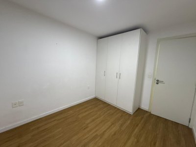 Apartamento ID.631 - Apartamento en Alquiler 1 Dormitorio y Gge Punta Carretas Sin Muebles