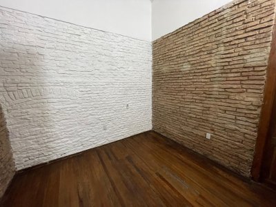 Apartamento ID.195 - Apartamento en Venta 3 Dormitorios y Azotea Con Renta de $27.000