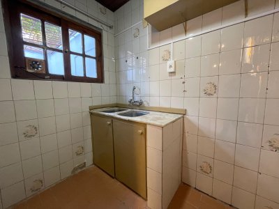 Apartamento ID.301 - Apartamento en Venta 2 dormitorios y Patio en Atahualpa con Renta
