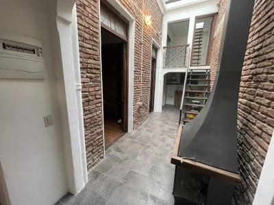Apartamento ID.195 - Apartamento en Venta 3 Dormitorios y Azotea Con Renta de $27.000