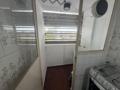 Apartamento ID.743/Apartamento-Amueblado-en-Alquiler-1-Dormitorio-con-Garaje-en-Parque-Batlle - Apartamento Amueblado en Alquiler 1 Dormitorio con Garaje en Parque Batlle