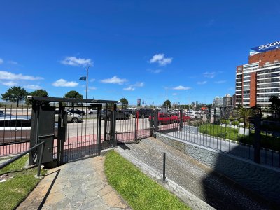 Apartamento ID.351 - Apartamento en Venta 3 dormitorios 2 baños en Malvin 