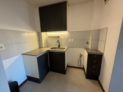 Apartamento ID.727/Apartamento-en-Alquiler-1-Dormitorio-con-Garage-y-Terraza-en-Cordón- - Apartamento en Alquiler 1 Dormitorio con Garage y Terraza en Cordón 