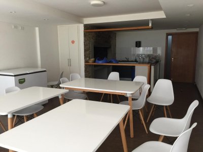 Apartamento ID.595/Apartamento-En-Alquiler-2-Dormitorios-En-Buceo - Apartamento En Alquiler 2 Dormitorios En Buceo