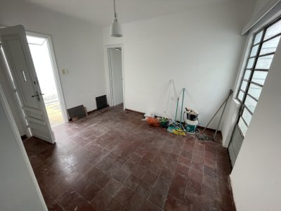 Apartamento ID.709/Apartamento-en-alquiler,dos-dormitorios,Brazo-oriental. - Apartamento en alquiler,dos dormitorios,Brazo oriental.