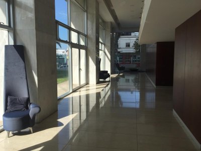 Apartamento ID.595/Apartamento-En-Alquiler-2-Dormitorios-En-Buceo - Apartamento En Alquiler 2 Dormitorios En Buceo