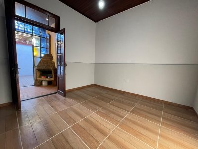 Apartamento ID.301 - Apartamento en Venta 2 dormitorios y Patio en Atahualpa con Renta