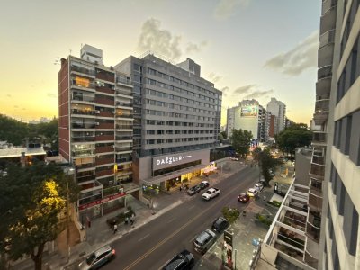 Apartamento ID.631 - Apartamento en Alquiler 1 Dormitorio y Gge Punta Carretas Sin Muebles