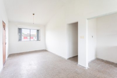 Apartamento ID.624 - Apartamento en Venta 3 dormitorios en Colón