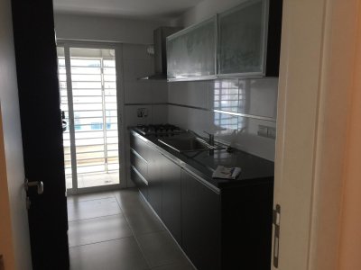 Apartamento ID.595/Apartamento-En-Alquiler-2-Dormitorios-En-Buceo - Apartamento En Alquiler 2 Dormitorios En Buceo