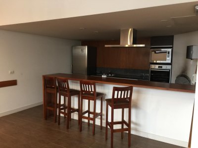 Apartamento ID.595/Apartamento-En-Alquiler-2-Dormitorios-En-Buceo - Apartamento En Alquiler 2 Dormitorios En Buceo